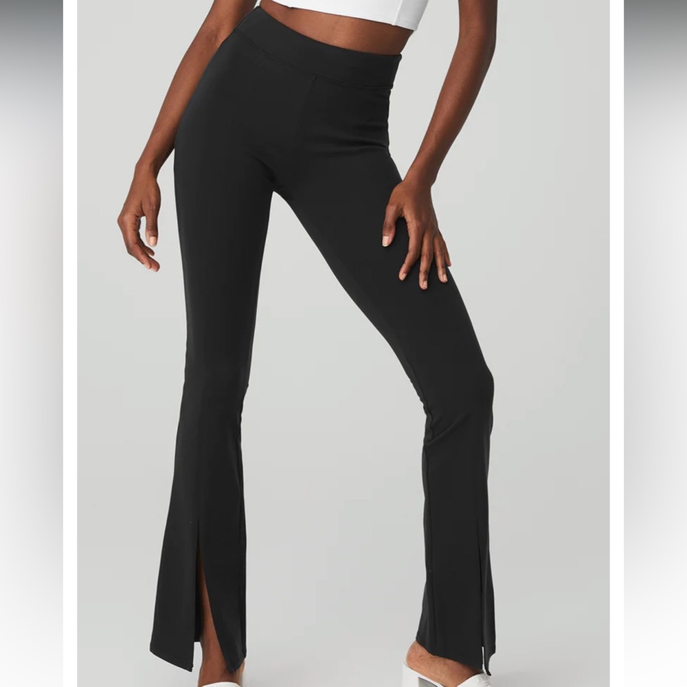 NWOT Airbrush High Waist Flutter Legging